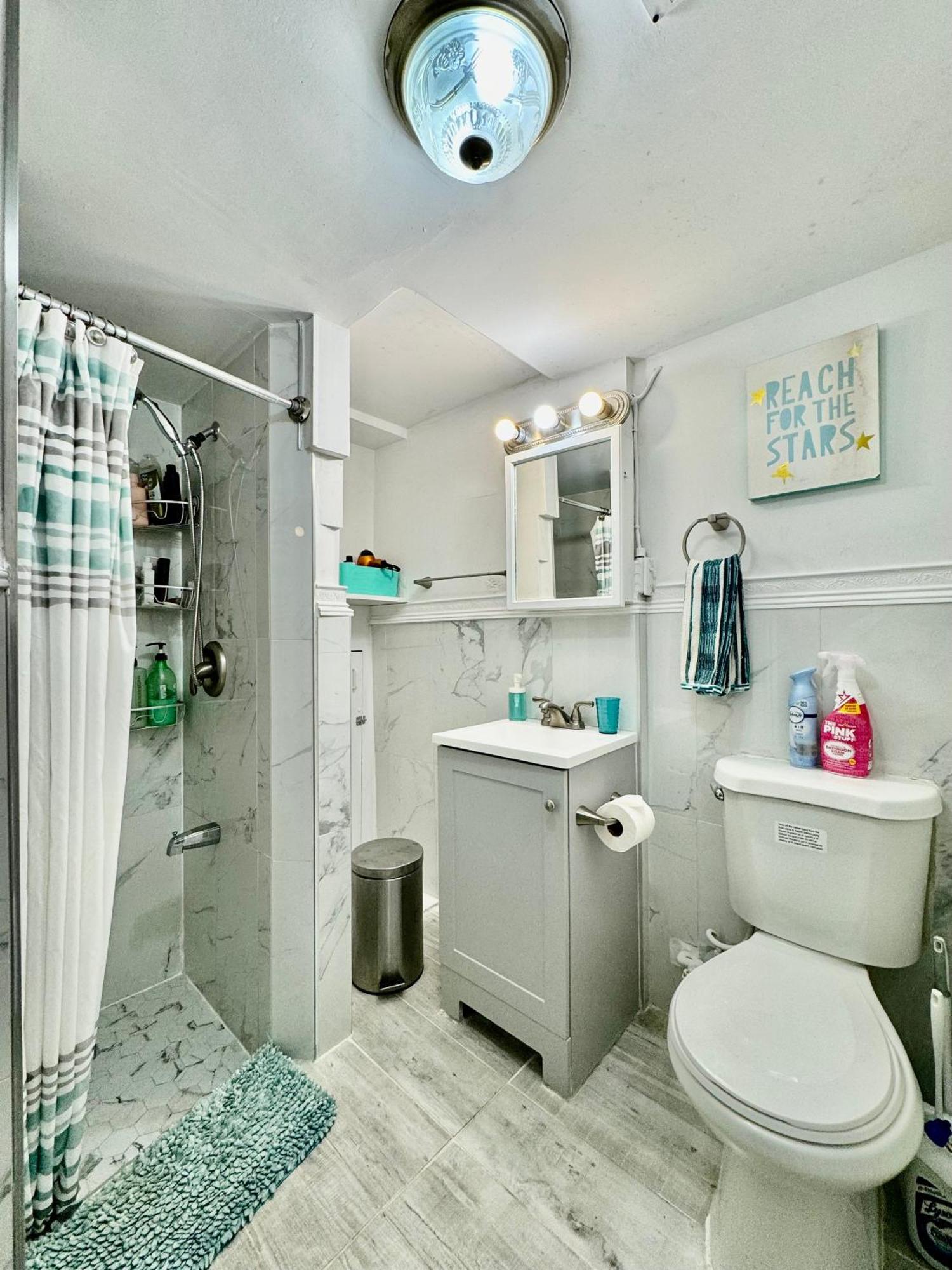 Cozy Private Room With Shared Bathroom On The 1St Floor - Conveniently Located Near Seatac Airport And Downtown Сиэтл Экстерьер фото